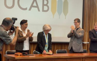 Entrega de la Orden UCAB